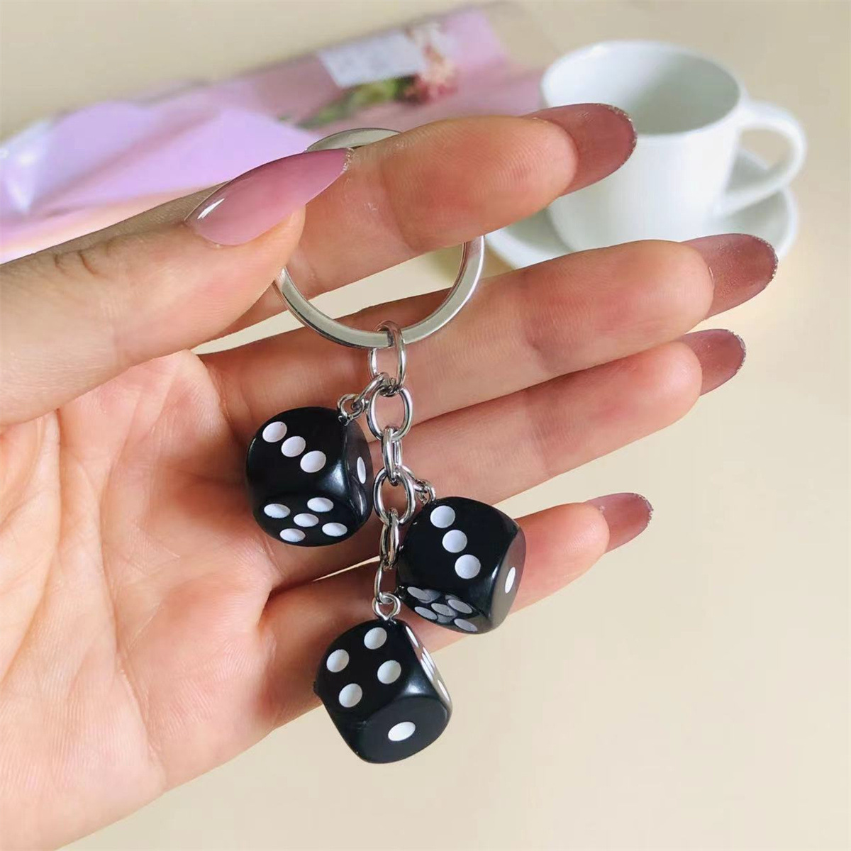 Gaming Accessories Gifts For Men - Cute 3D Dice Keychain Gaming Rolling