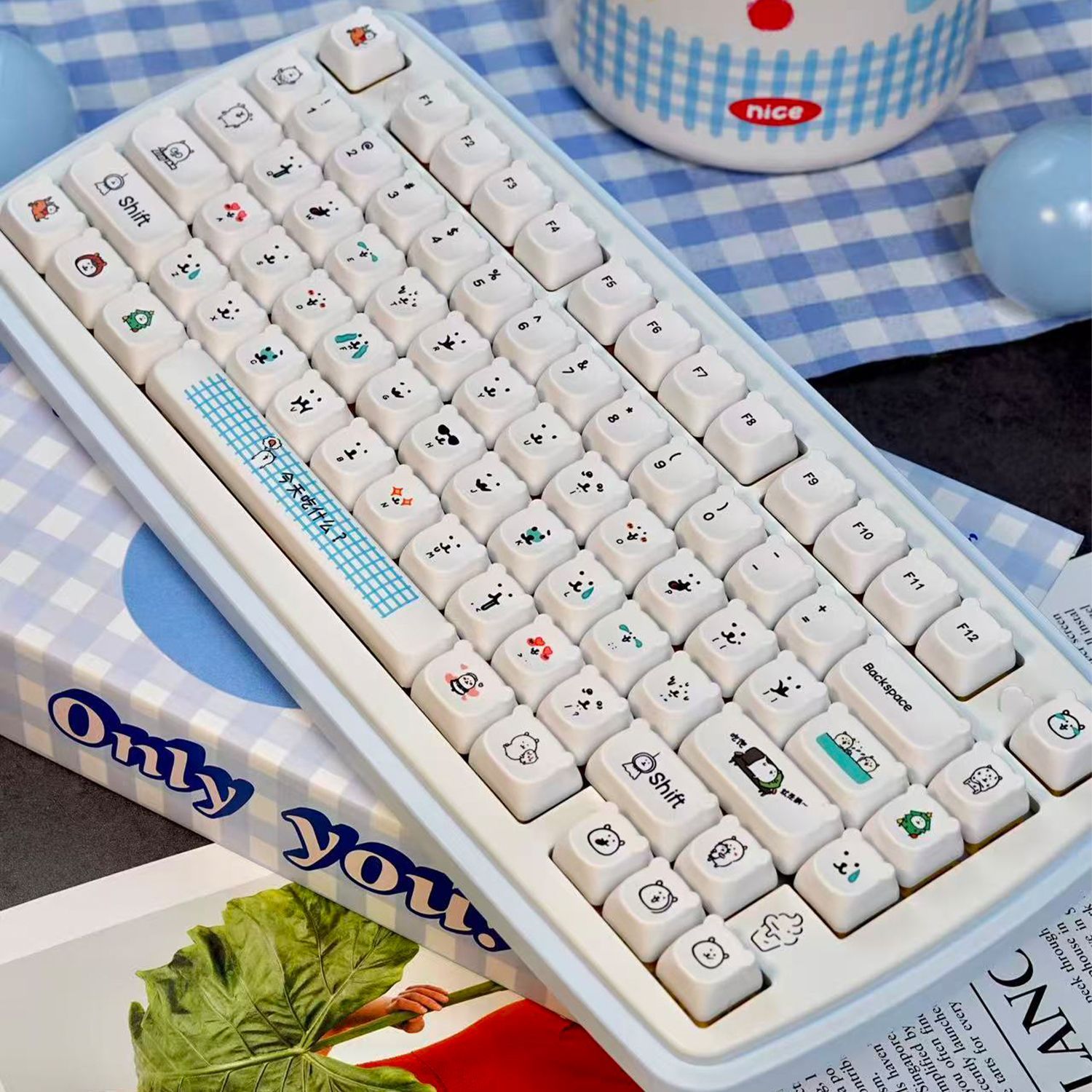 Kawaii Cartoon Joke Bear PBT K - đánh giá và giá Gaming Accessories Kawaii